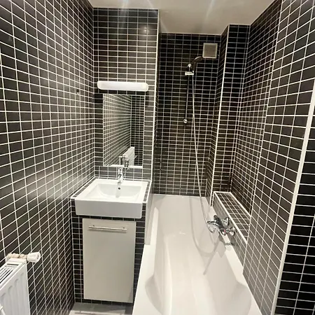 A 2 Min De Paris Apartment *
